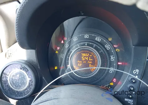 2014 Fiat 500C Gq Edition z USA, uszkodzony, nr VIN 3C3CFFJH4ET190094